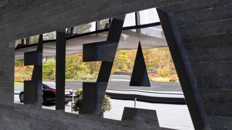 FIFA discusses World Cup plans with national coaches