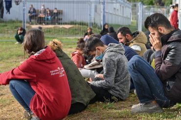 From Belarus to Germany: 400 migrants stopped at the border with Poland