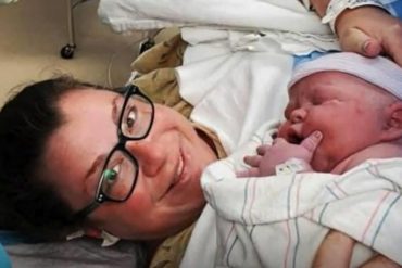 Mother gives birth to 6.5 lb baby