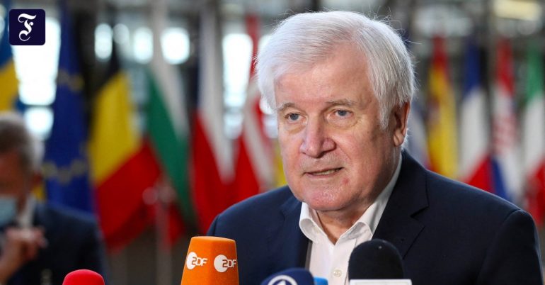 Seehofer wants to stop illegal immigration from Belarus