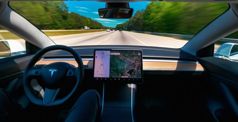 Tesla's "full self-driving": Update rolled back a day later