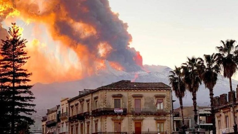 What is the probability of a tsunami in Etna?  - Science