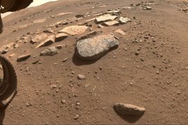 Mars: "Partly Buried Skeleton" - New NASA Image Raises Questions