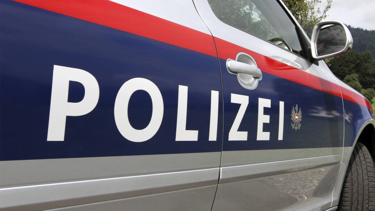 Massive operation in Austria: Police broke tractor network