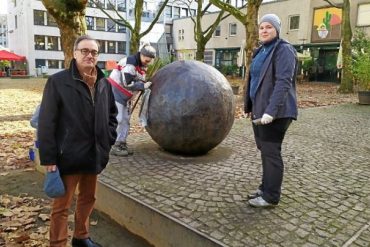 The city of Essen now has dirty works of clean art