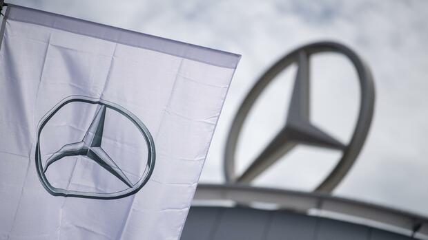 Daimler strikes deal with diesel plaintiff in Canada