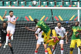 Africa Cup: Scam!  Referee Jenny Sikzawe twice ended the match between Tunisia and Mali too early