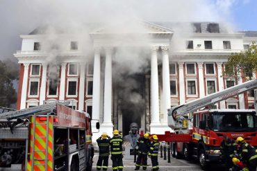 Cape Town fire: South African parliament devastated by fire