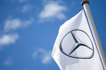 Media report: Mercedes recalls hundreds of thousands of cars