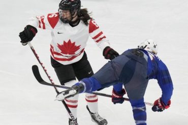 Ice hockey - Canadian ice hockey women win top duel against USA
