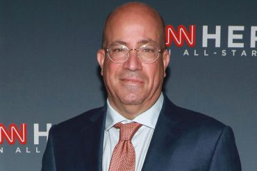 CNN boss resigns over relationship with employee