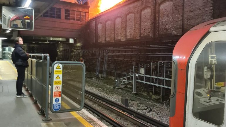 London: Fire near Acton Town Underground station - massive fire brigade operation - News Abroad
