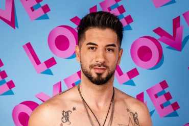 Abusive Behavior: Bookie is kicked out of "Love Island"!