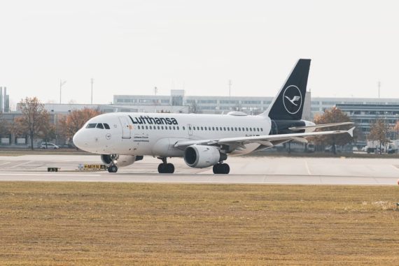 Lufthansa Airbus A319 New Livery