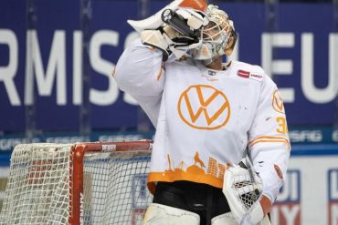 DEL: Ice hockey goalkeeper surprises Grizzlies Wolfsburg