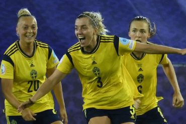 Sweden in the European Football Championship: Bronze, Silver, Gold?  - Play