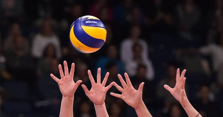 Volleyball players save their chance for the final round