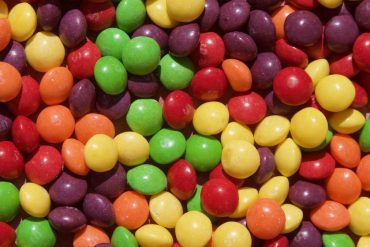 Canada: The company is looking for candy tasters and offers an annual salary of 77,000 euros