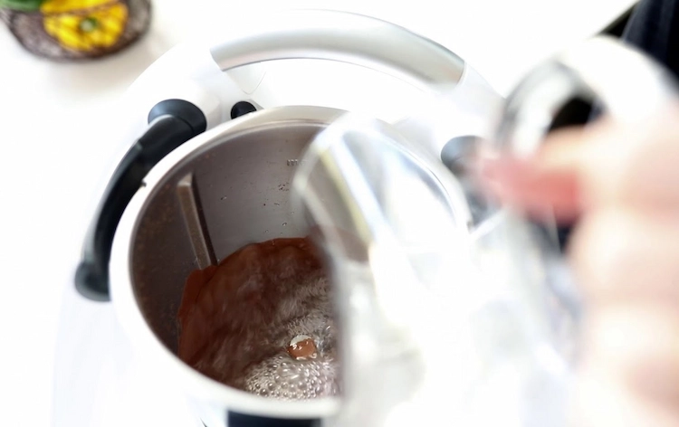 Use a cleaning solution made of vinegar and baking soda and clean Thermomix bowls as a trick