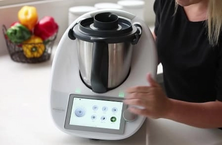 Proper use of all-rounder Thermomix cooking equipment with regular cleaning
