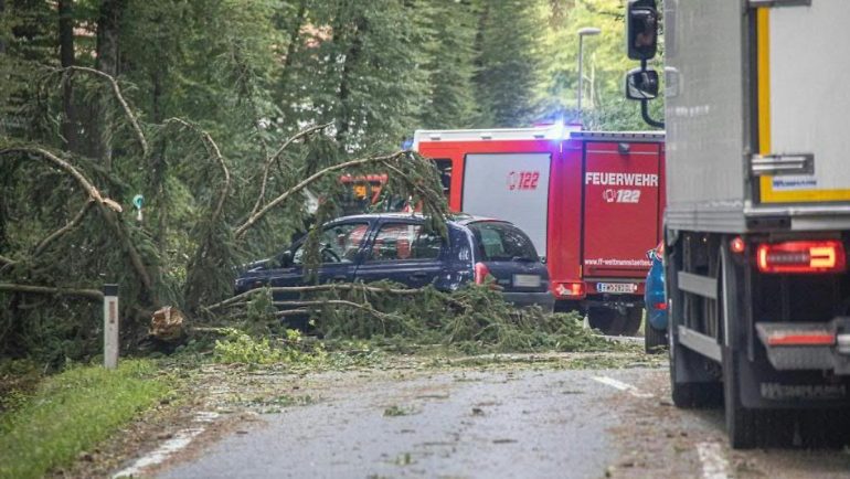 Heavy storms and heavy rain: storms wreak havoc in Europe - at least 13 dead