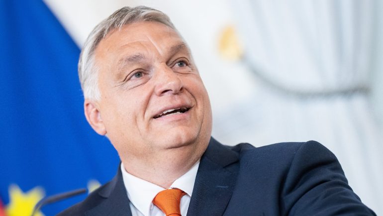 "Inflatable boat broke down": Viktor Orban rescued from crisis