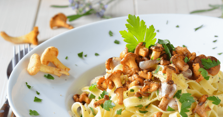 Pasta with Chanterelles Made from Only 4 Ingredients
