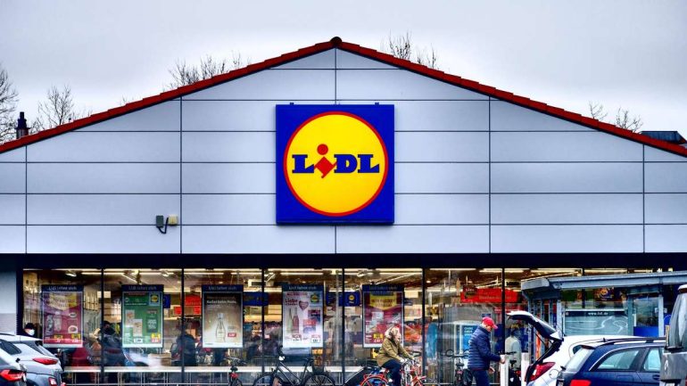 Promotional Goods at Lidl Before the End: Customers Are to Blame