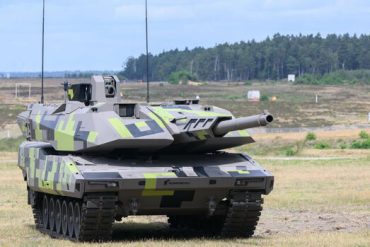 Rheinmetall is interested in about 500 Panther battle tanks