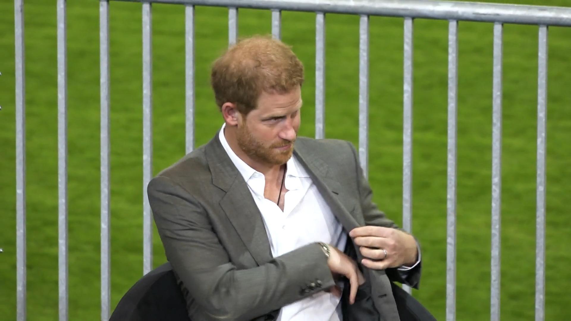 Prince Harry made two mistakes in Düsseldorf