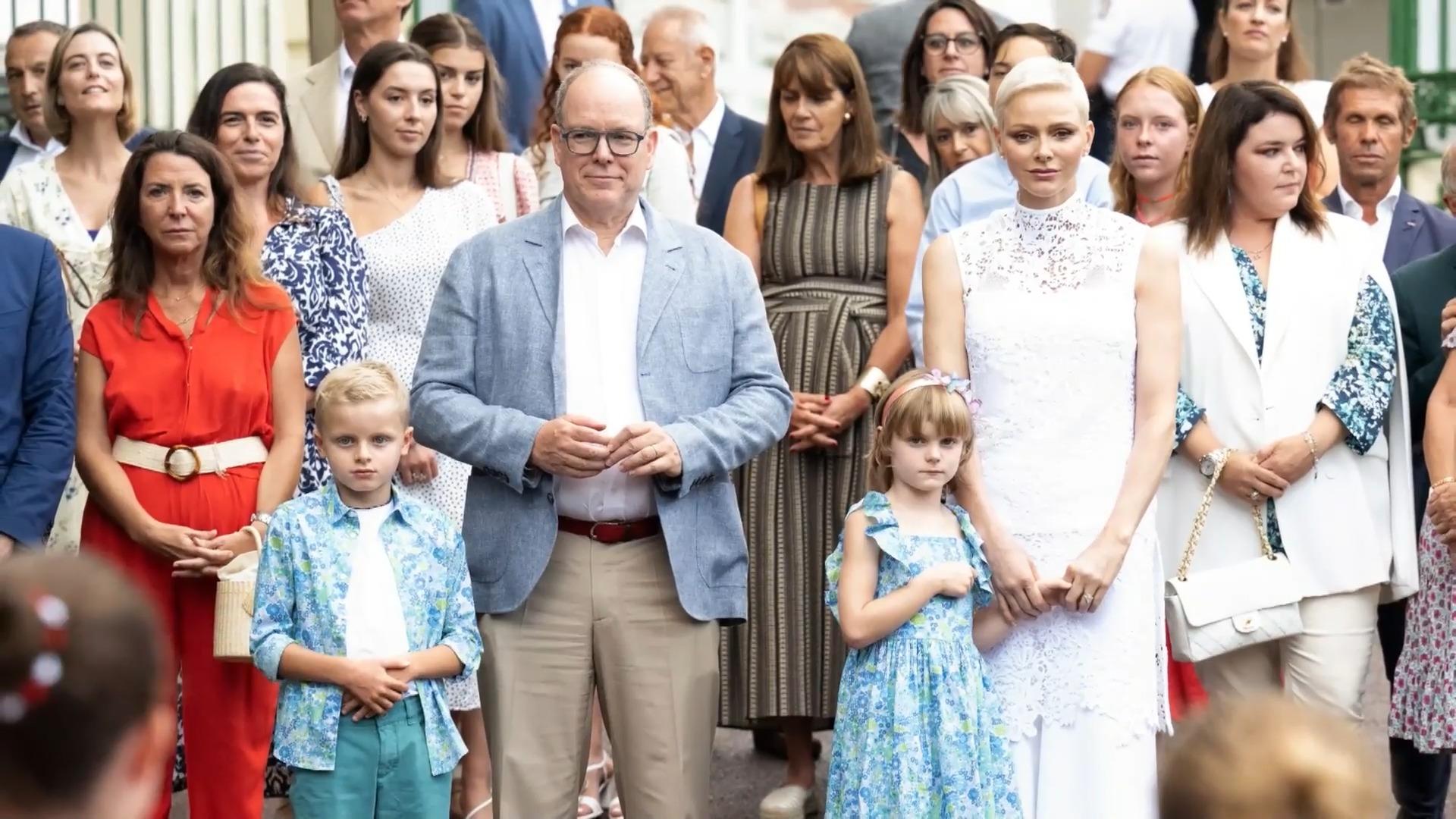 This is how Princess Charlene actually reveals the body language expert