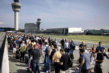 Staff crunch: Schiphol demands flight cancellation