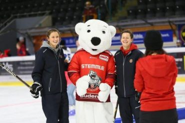 Ex-Nationals Players Looking For More Ice Hockey Girls - Sports From Regensburg
