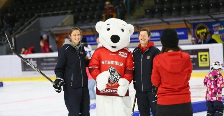 Ex-Nationals Players Looking For More Ice Hockey Girls - Sports From Regensburg