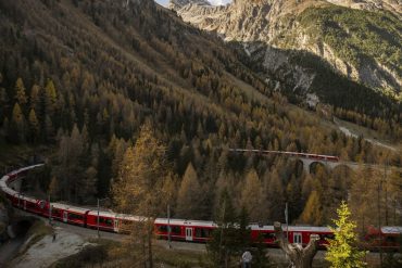 1906 meter long track breaks world record: Swiss train is the best  news