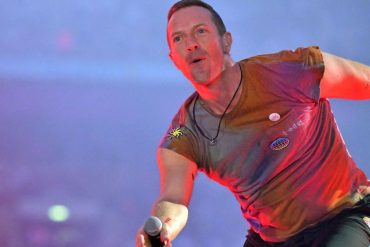 Coldplay had to postpone tour: Frontman Chris Martin has serious lung infection