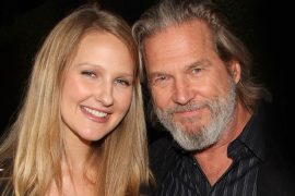 Cancer survivor Jeff Bridges trains his daughter to guide her into old age